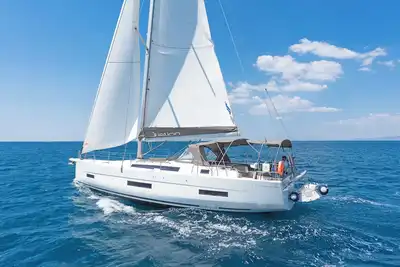 Image de Sun-Kissed Sailing Adventure in Islas Sarónicas