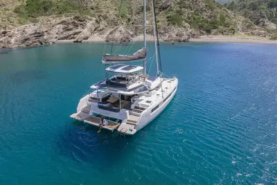 Image de Sun-Kissed Sailing Adventure in Islas Sarónicas