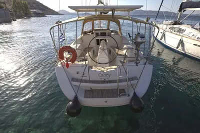 Image de Saronic Isles Sailing: Sun-Kissed Beaches and Azure Waters