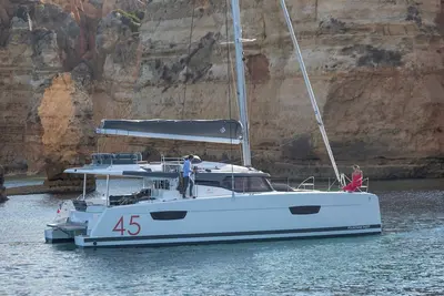 Image de Sun-Kissed Sailing Adventure in Islas Sarónicas