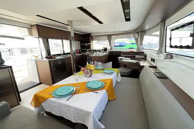 Image de Sun-Kissed Sailing Adventure in Islas Sarónicas