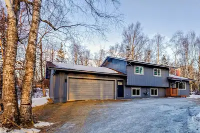 Alaska Bound Inn ~ Central, Quiet, Local products