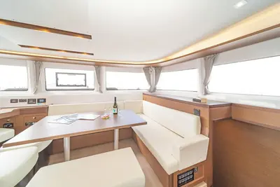 Image de Sun-Kissed Sailing Adventure in Islas Sarónicas