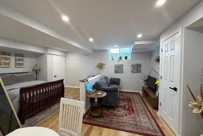 Image de Cozy Retreat in Small Town Fergus. 5 mins from Elora!