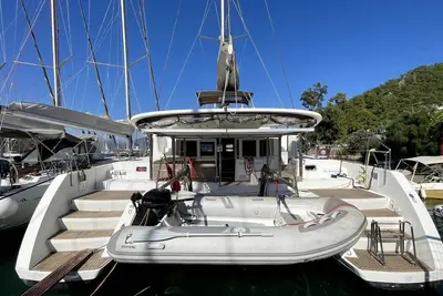 Image de Sun-Kissed Sailing Adventure in Islas Sarónicas