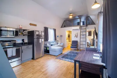 Image de Cozy Lofted Cabin #2 at Cataract Lake Getaway