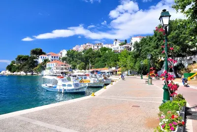 Image de Sun-Kissed Sailing Adventure in Islas Esporadas
