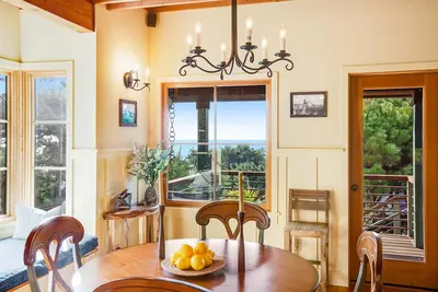 Image de Gualala craftsman home with ocean views, deck & Ev charger