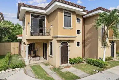 Image de Casa Arrecifes / Beach & 2 min Downtown Coco / Sleeps 7 / Great for Groups