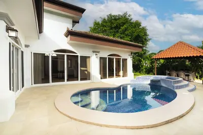 Image de Modern Beach House w Pool Playa Bejuco