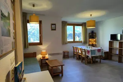 Image de Com202m :Appartement dans quartier calme proche des navettes gratuites et de la piscine