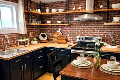 Image de Partin's Perch | Indoor Private Sauna | 9 Min from The Caverns