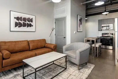 Image de Landing | Spectacular 2bd in Uptown