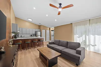 Image de Modern 2/2 villa in Wellington 7 min to Wef/Polo