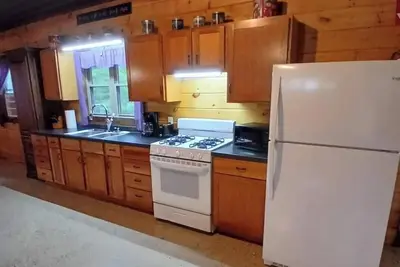 Image de Cozy 4-bedroom cabin close to Rathbun lake with Ac comfort