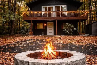 Image de 3-bedroom 2-bath Sleeps 8, Home in Bellaire- Shuss Mountain