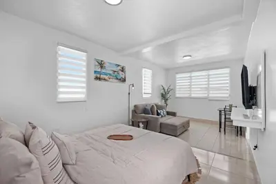 Image de Studio | Near Casa Bacardí | Ferry to Old San Juan