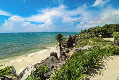 Image de Dreamy condo with infinity, rooftop pool, deck, & boogie board - beach nearby