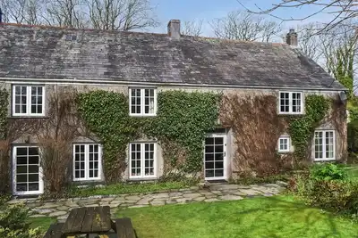 Image de 4 chambres à coucher à St. Teath