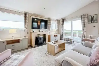 Image de 2 chambres à coucher à Girvan