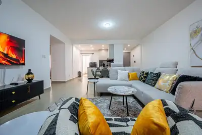 Image de Stylish 2br Suite in Nairobi’s lively Kilimani Near Yaya Centre & Prestige Plaza