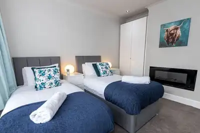 Image de Sarnia Retreat - Open plan living area & garden close to Poole Quay