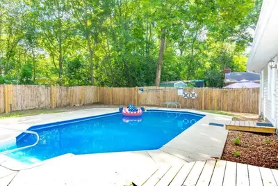 Image de Pool, Fenced Yard, & Patio! Ventura Vista Retreat