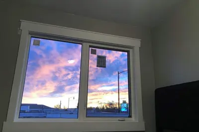 Image de Upscale Main Street Apartment with City Views