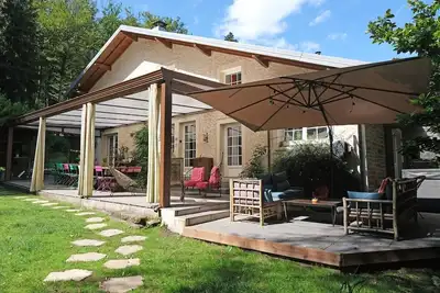 Image de Gîte Du Ruisseau : terrasse privée, jardin, Wi-Fi – maison de vacances à Épinal