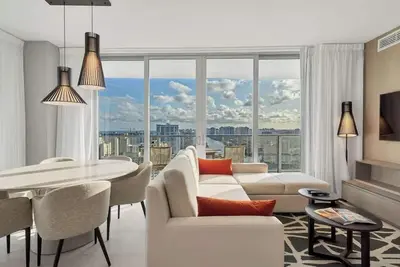 Image de Luxury Corner 2br w Beach View Hollywood