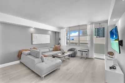 Image de Beautiful renovated 2br unit ocean