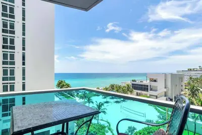Image de Gorgeous 2br condo with oceanfront views