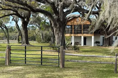 Image de Cottage on the Toogoodoo Creek - Enjoy a peaceful retreat with dock & boat ramp