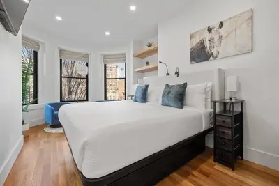 Image de Elegant 1br Plus: City Views + King and pull out Queen| Suite 5