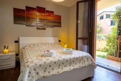 Image de Appartement « La Casa Di Kira » avec jardin privé et Wi-Fi