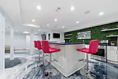 Image de 1 bedroom 1 flex room 1 bathroom basement 16 miles to stadium