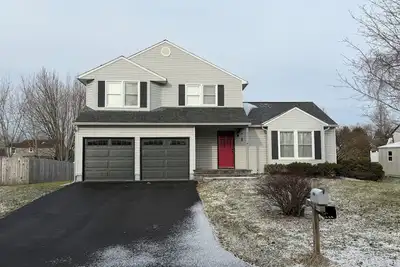 Image de Updated 3 Bedroom Home in Clay