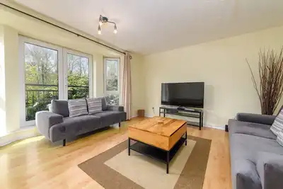 Image de Stylish 2Bed Flat-Free Parking & Bay + City Access