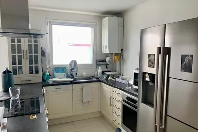 Image de Chambres privées tout confort\nHomestay: Private rooms in shared duplex apartment