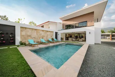 Image de Beautiful Villa located 5 minutes walking from Uvita beach; 8 guests- 2 bedrooms