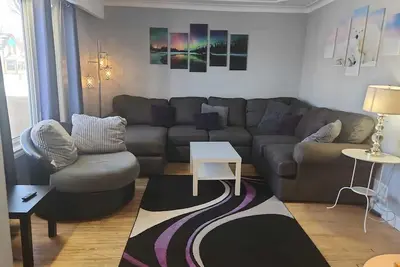Image de Northside Comfort 2! ! ! Pet Friendly Budget Rental Close to Hsc and The Forks