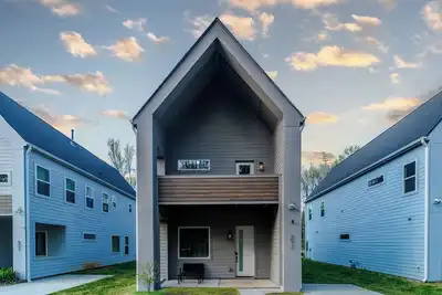 Image de Serene 4br Home with Spacious Backyard