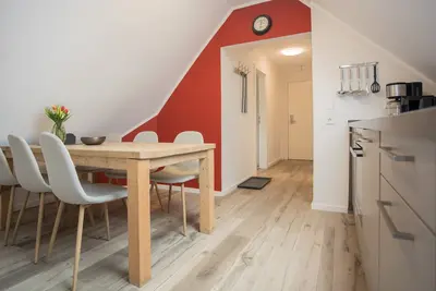 Image de Bright apartment with mountain views, within walking distance of the slopes, featuring a private parking space and a lovely place to spend time together.