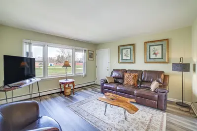 Image de Cozy Couples Escape in Homewood: Pets Welcome!