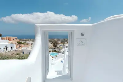 Image de 3 Bedroom Villa with Outdoor Hot Tub & Sea View, Aleanna Traditional Villa