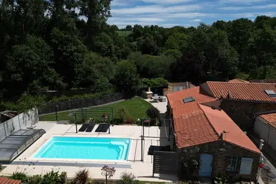 Image de L'Aqual'Yon, maison d'hôtes naturistes gays ou libertins