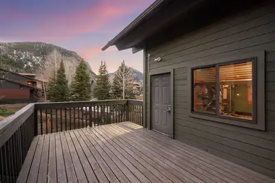 Image de New Listing! Walkable Frisco Condo | Near Breck & Copper | Pool + Hot Tub