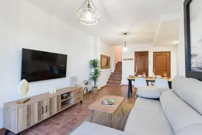 Image de Giraud Ii - Secluded beachfront