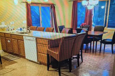 Image de Beautiful 4-bedroom house in peaceful Lincoln perfect for families