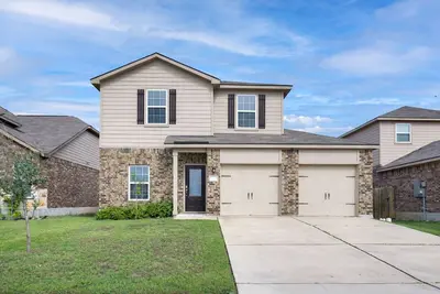 Image de Beautiful 3-bedroom house with streaming services in wonderful Manor Area